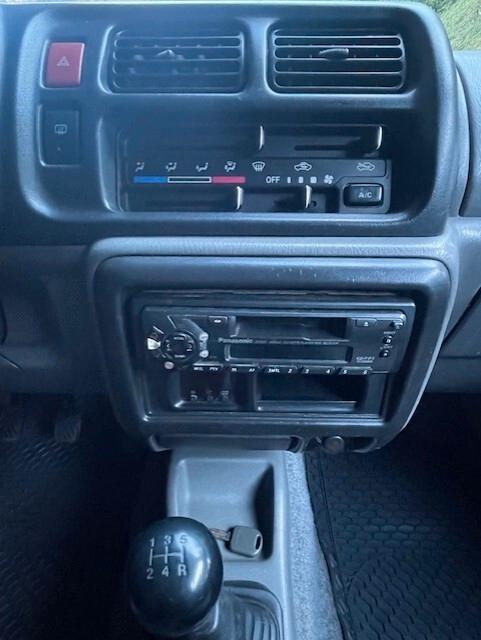 Suzuki Jimny 1.3i 16V cat 4WD JLX