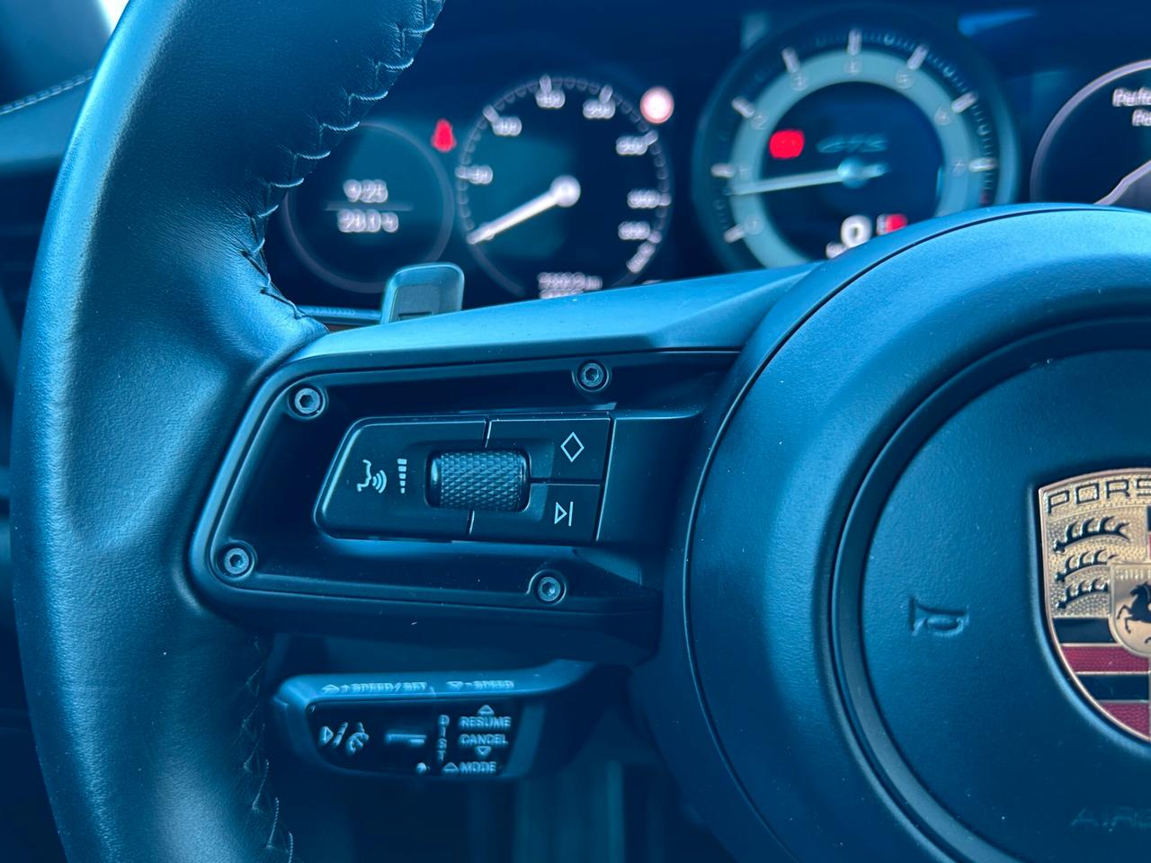 Porsche 911 992 Targa 3.0 4 GTS auto