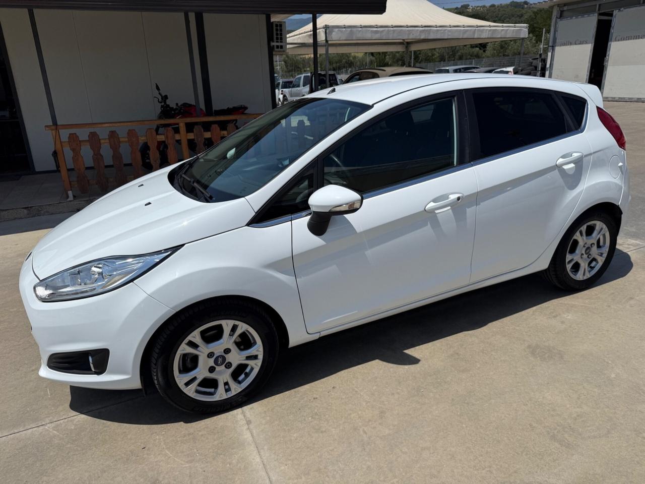 Ford Fiesta 1.5 TDCi 75CV 5 porte Titanium
