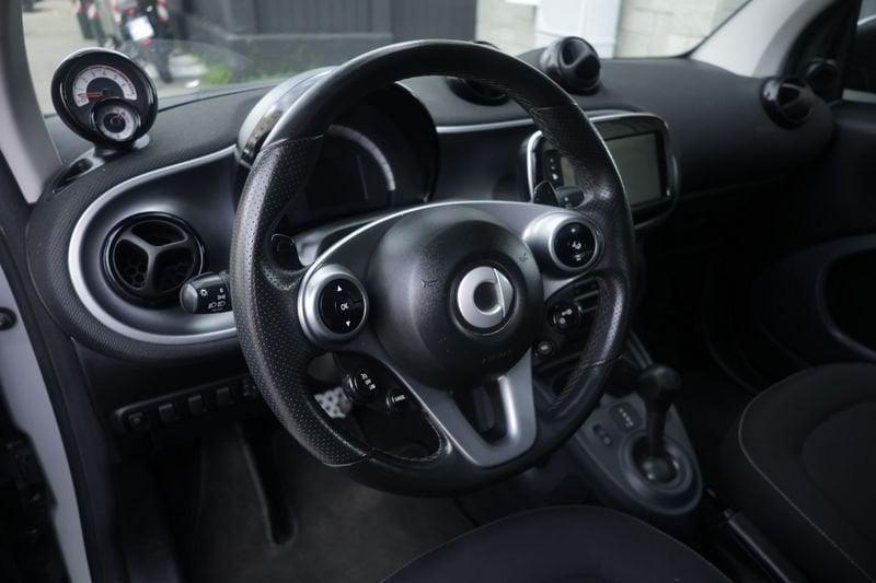 smart fortwo smart fortwo fortwo 90 0.9 Turbo twinamic Passion 66KW ANNO 2018