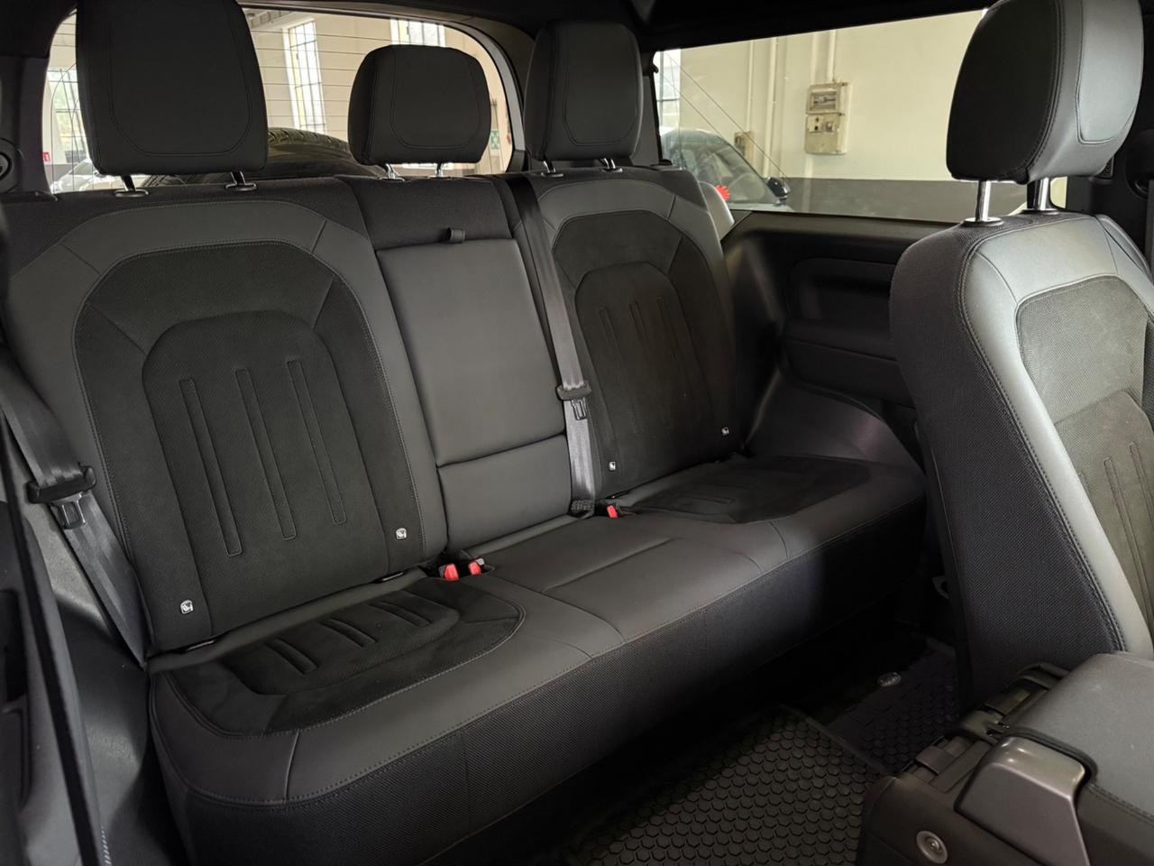 Land Rover Defender 90 3.0D I6 300 CV AWD Auto S