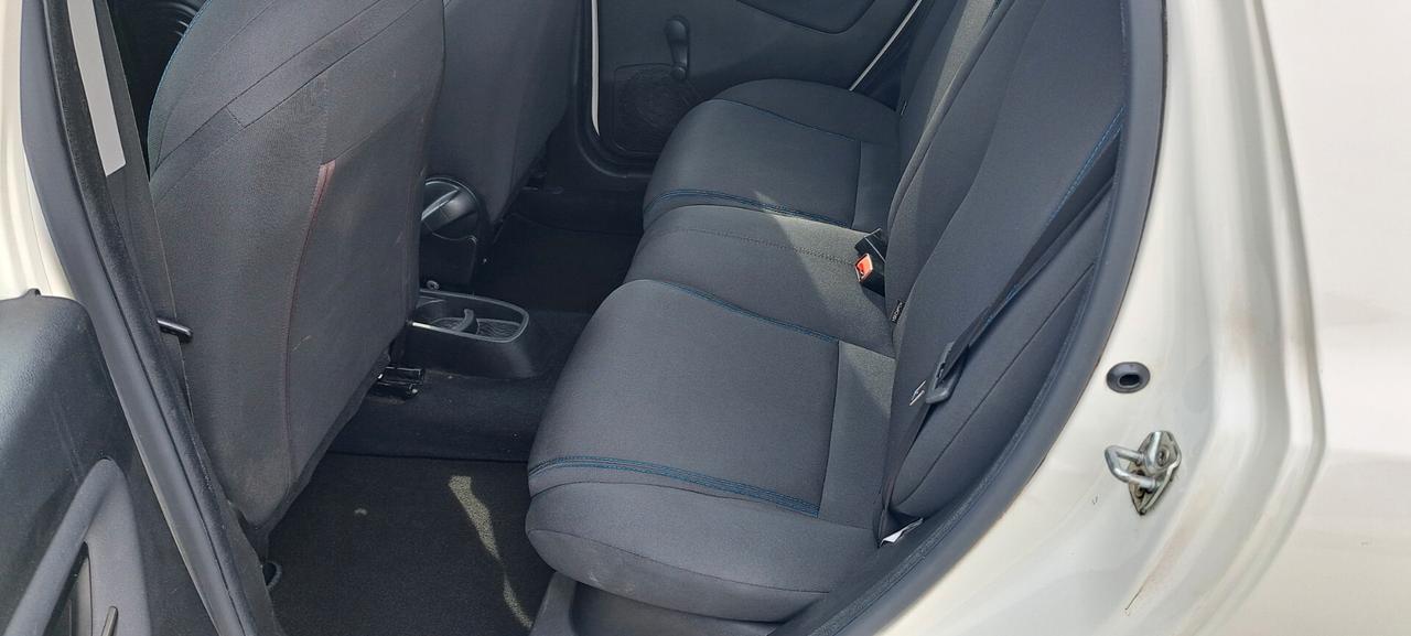 Lancia Ypsilon 0.9 TwinAir 85 CV 5 porte Metano Ecochic Silver