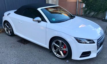 Audi TT TTS Roadster 2.0 TFSI 310 CV quattro