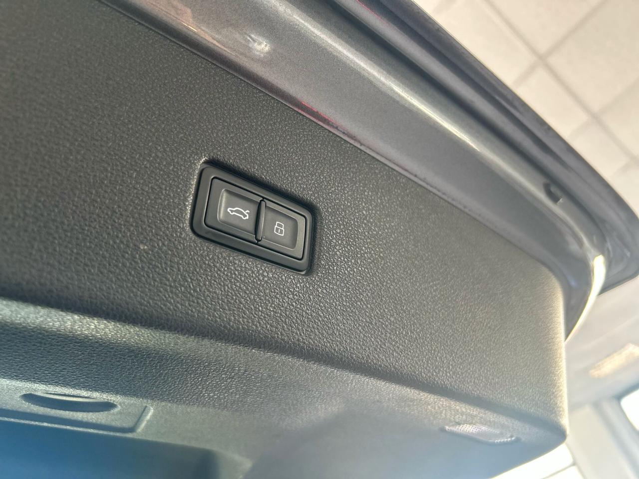 Audi Q8 50 TDI 286 CV quattro S LINE 2019