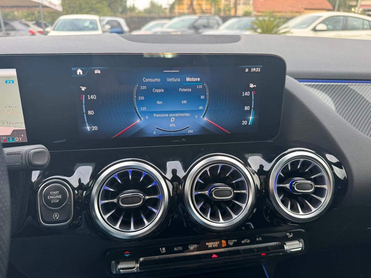 MERCEDES GLA200d PREMIUM PLUS AMG LINE + TETTO