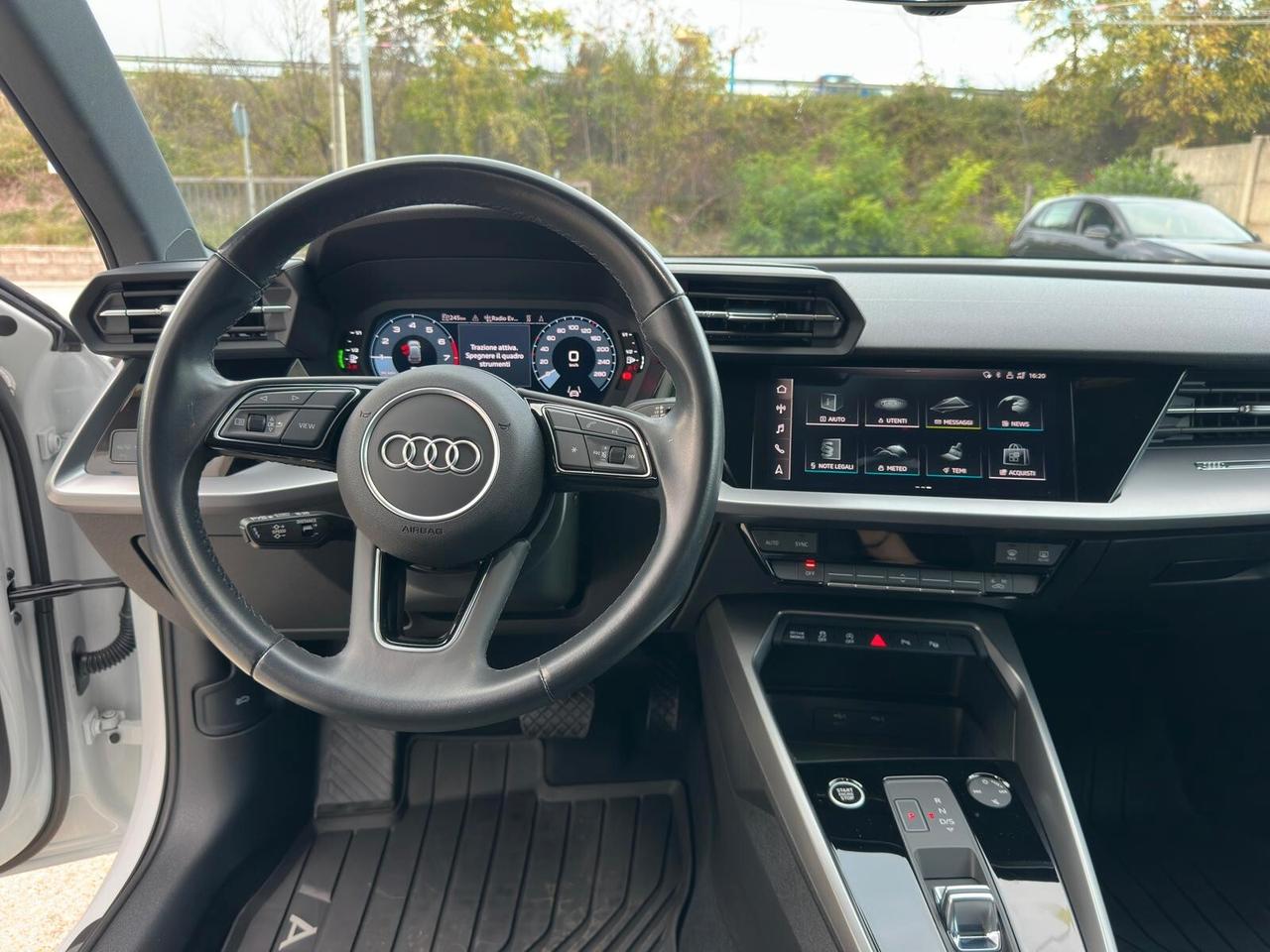 Audi A3 SPB 30 g-tron S tronic line edition