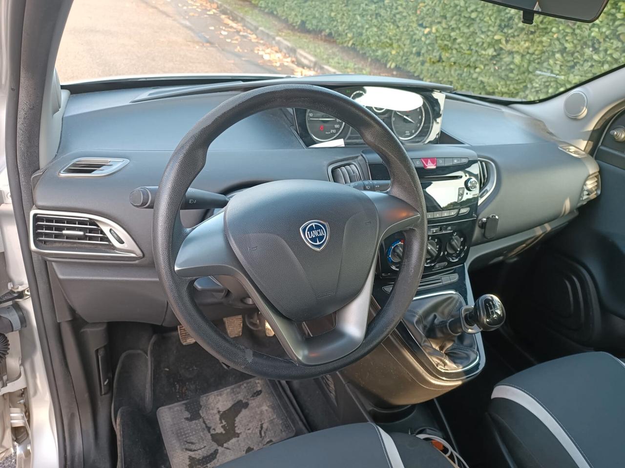 Lancia Ypsilon 1.2 69 CV 5 porte Elle