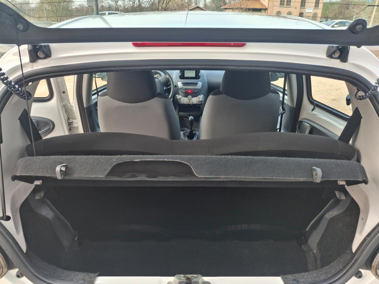 Toyota Aygo 1.0 12V VVT-i 5 porte Now Connect