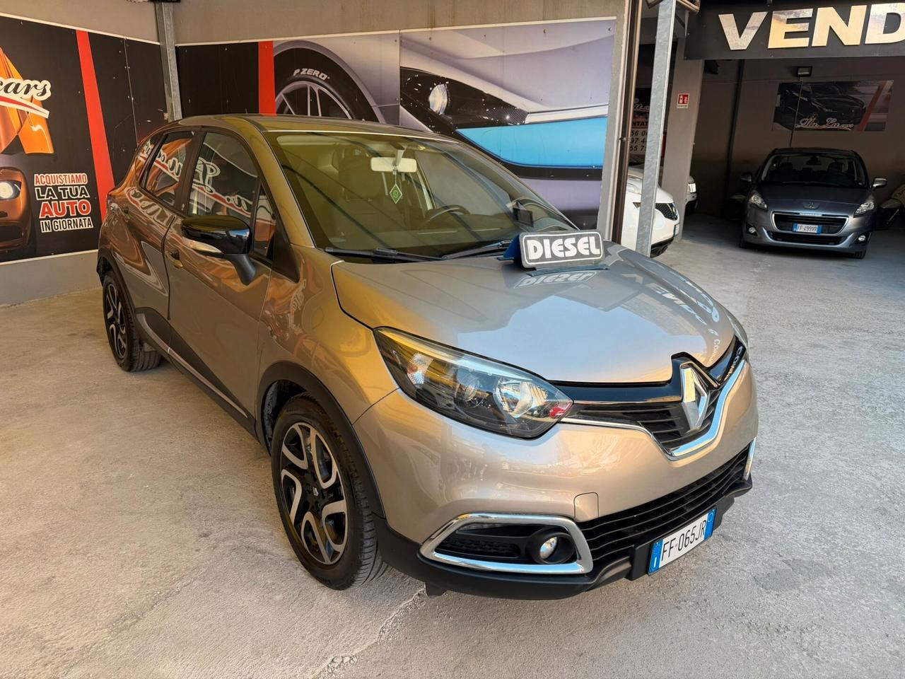 Renault Captur 1.5cc diesel 12 mesi garanzia-2015