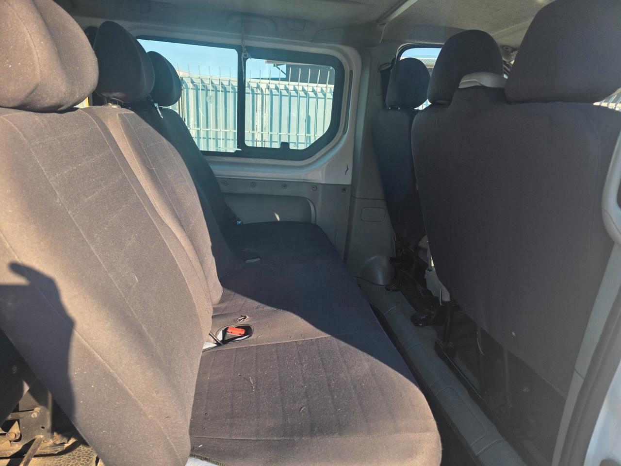 Nissan Primastar 9 posti