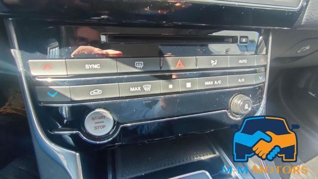 JAGUAR XE 2.0 D 240 CV AWD aut. Prestige