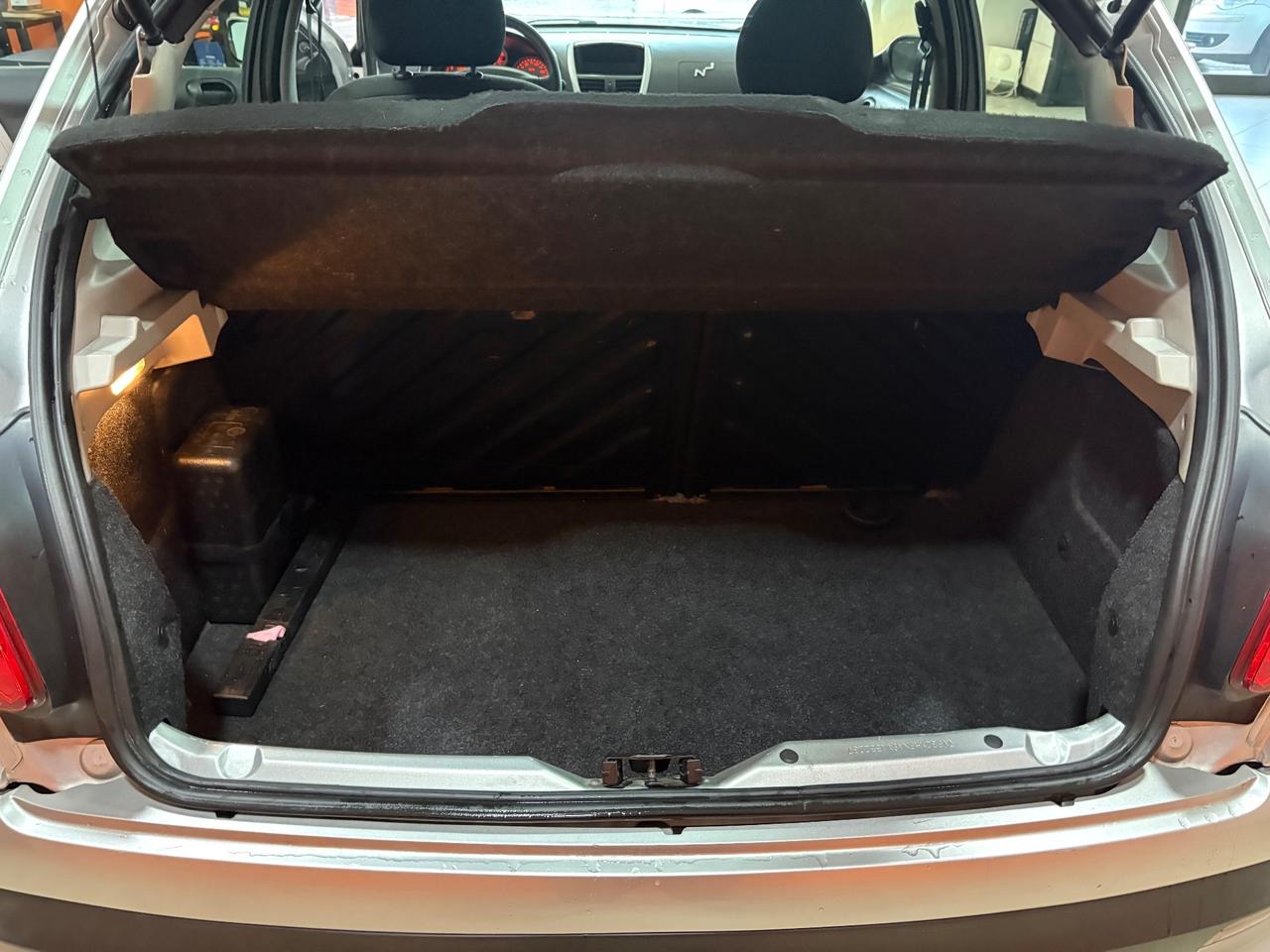 Peugeot 207 1.2 57 CV 5p. GPL