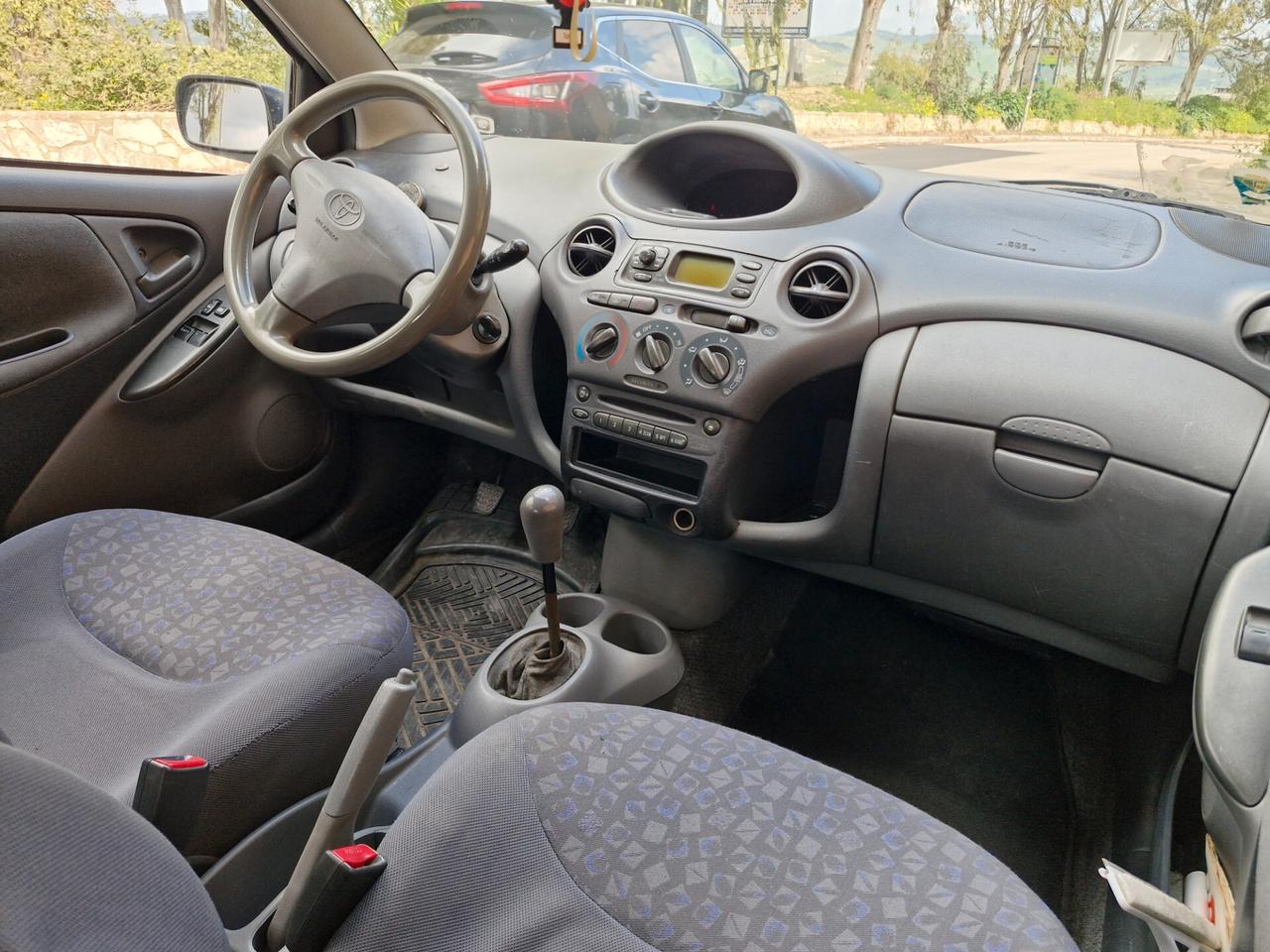 Toyota Yaris 1.4 tdi D-4D cat 5 porte Sol