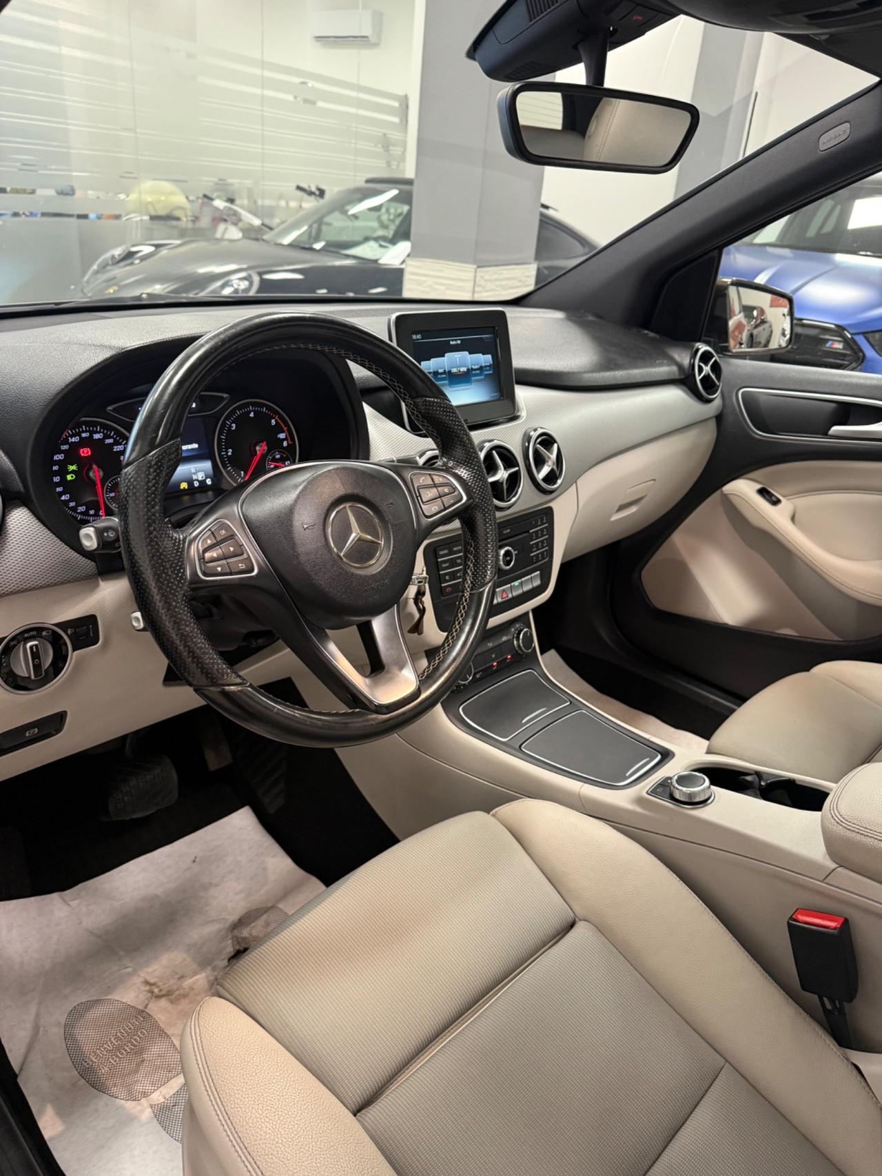 Mercedes-benz B 180 d Automatic Premium