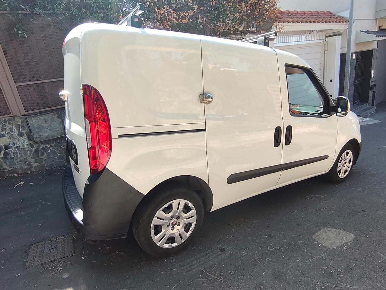 Furgone Fiat Doblò 3 posti 1.6 Multijet 2016