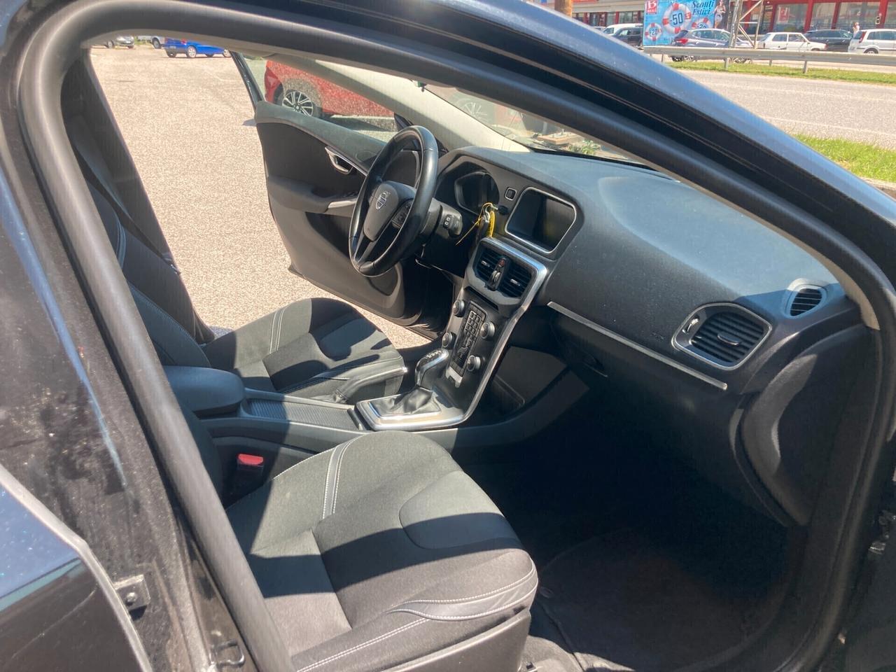 Volvo V40 D2 Geartronic Kinetic