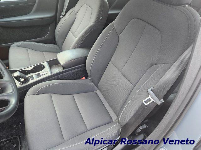 VOLVO XC40 automatico Business PLAGHIN