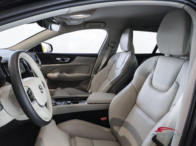 VOLVO V60 B4 Mild hybrid Benzina Plus Dark