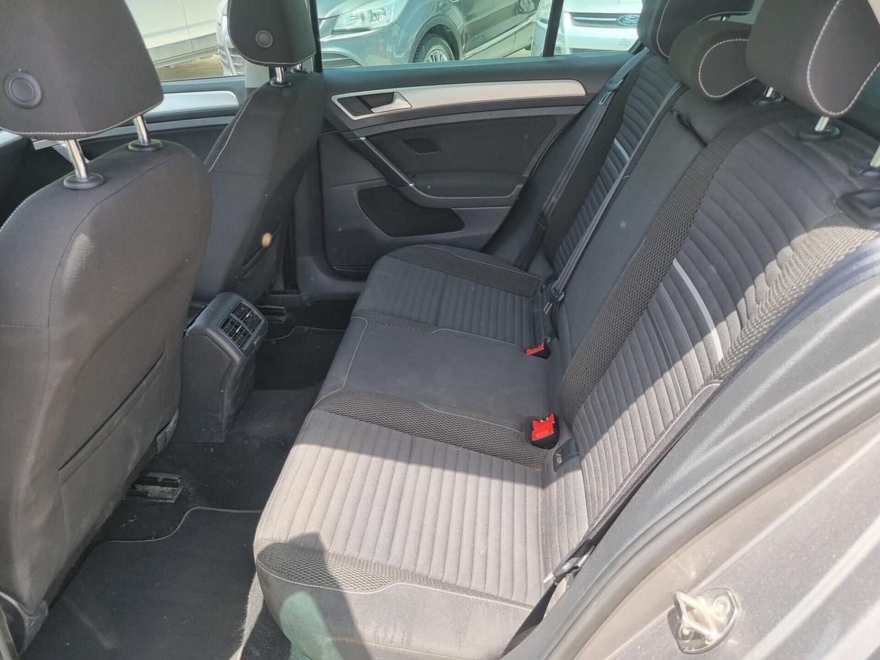 Volkswagen Golf 1.6 TDI 5p. Highline BlueMotion Technology
