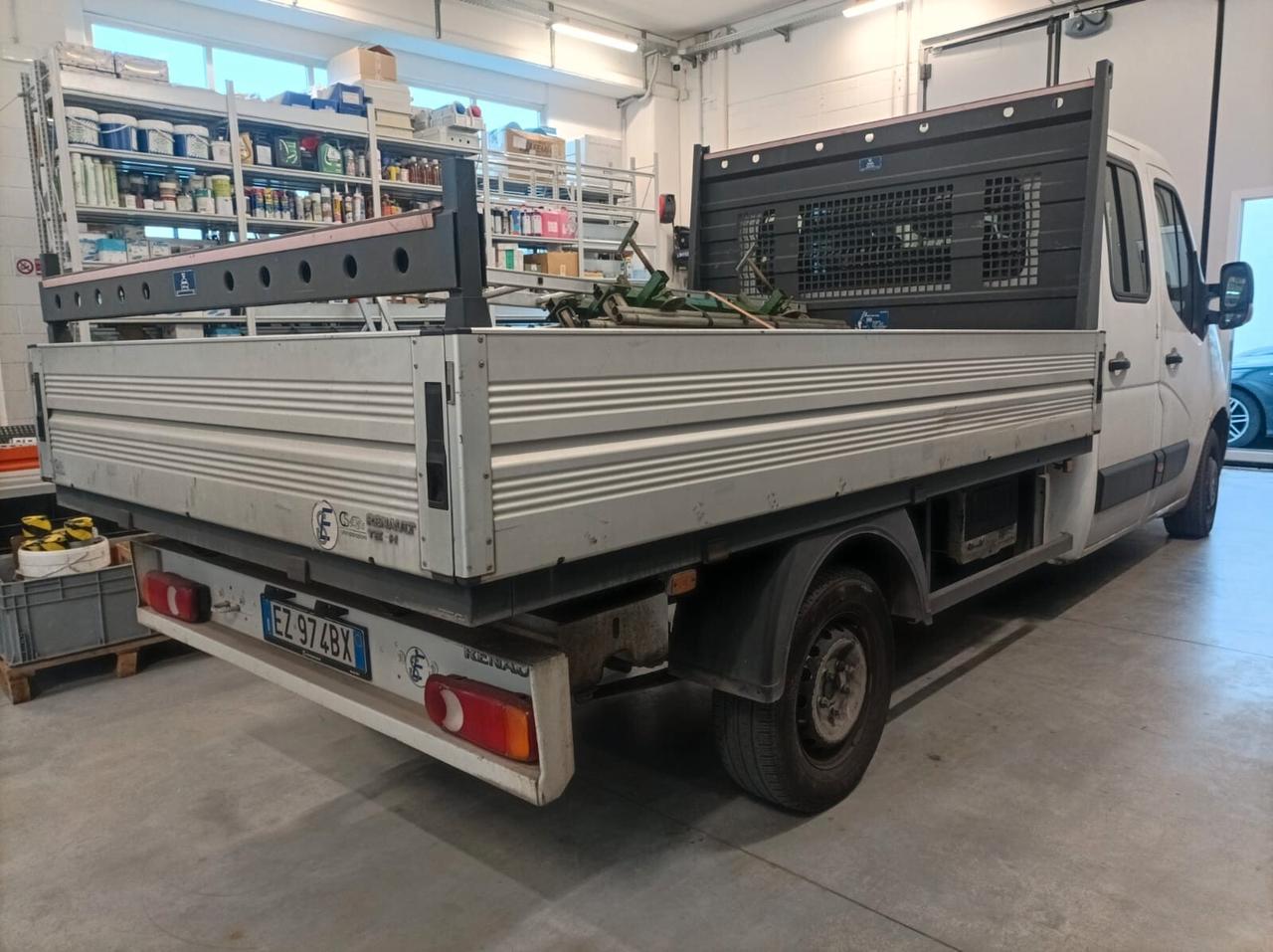 Renault Master T35 2.3 dCi/125 PL-DC Cabinato E5