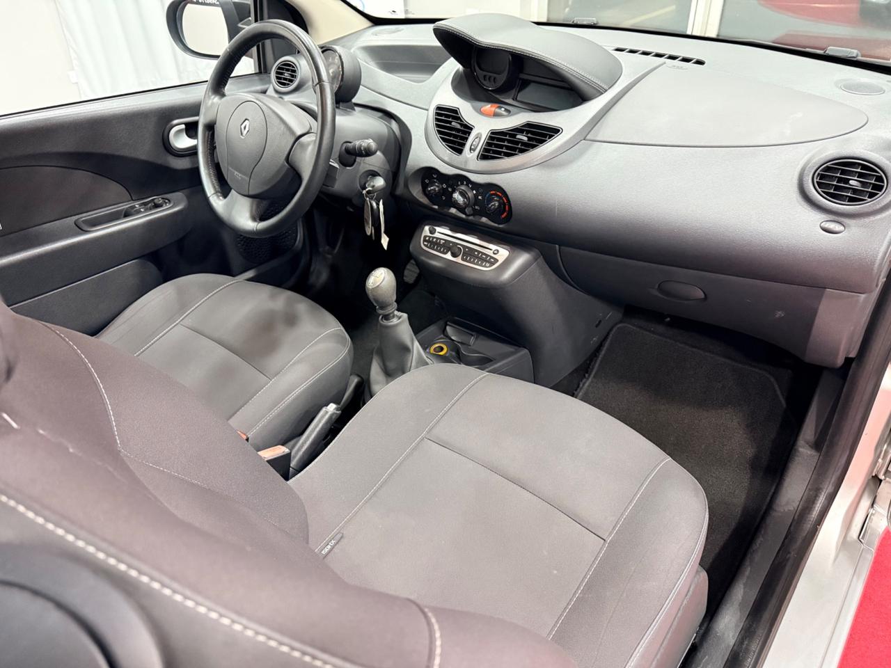 Renault Twingo 1.2 16V 75cv benzina OK NEOPATENTATI