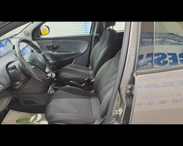 LANCIA Ypsilon 1.0 hybrid 70cv Gold s&s 5 posti