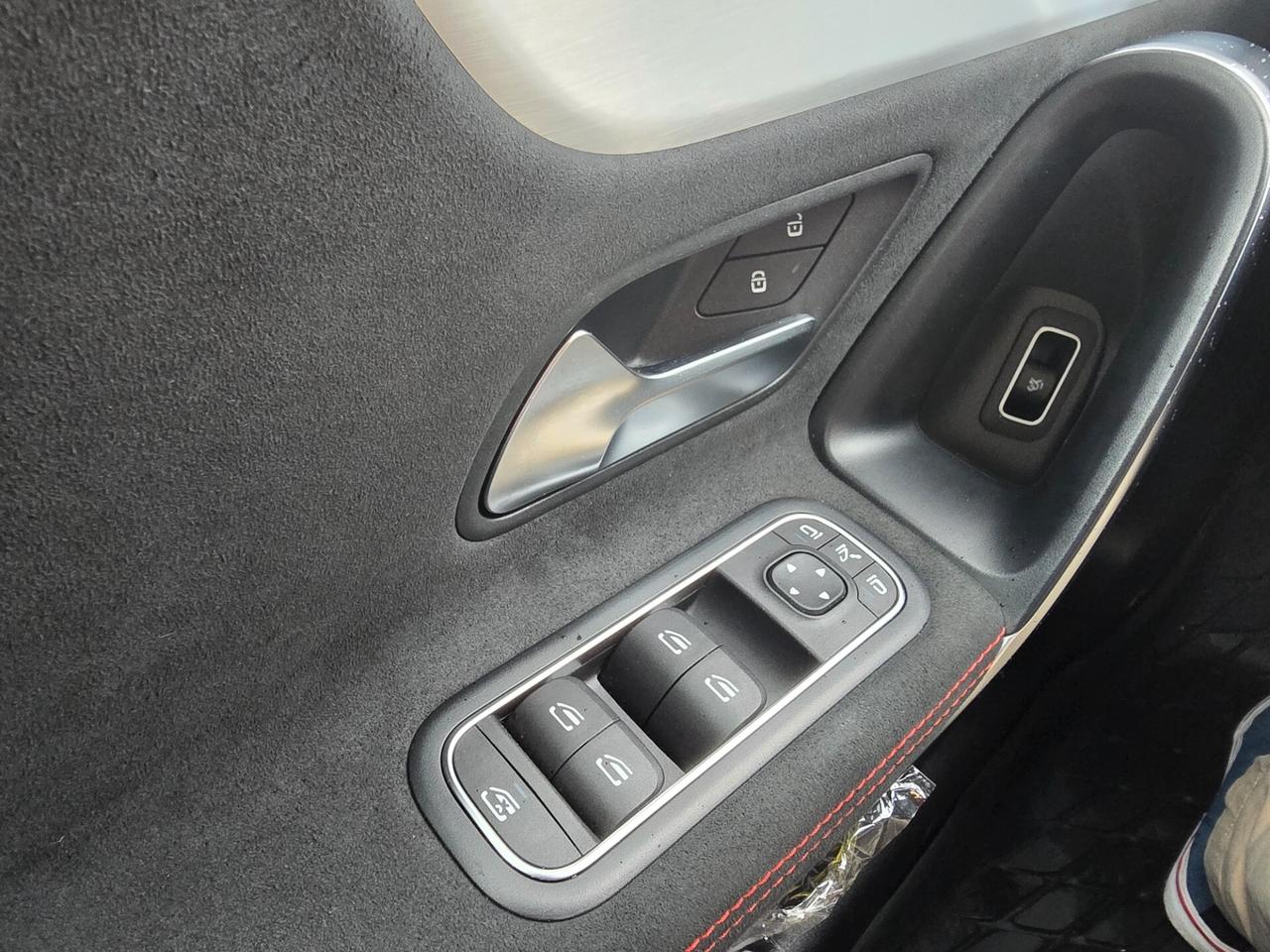 Mercedes-benz CLA 200 Premium PACK AMG