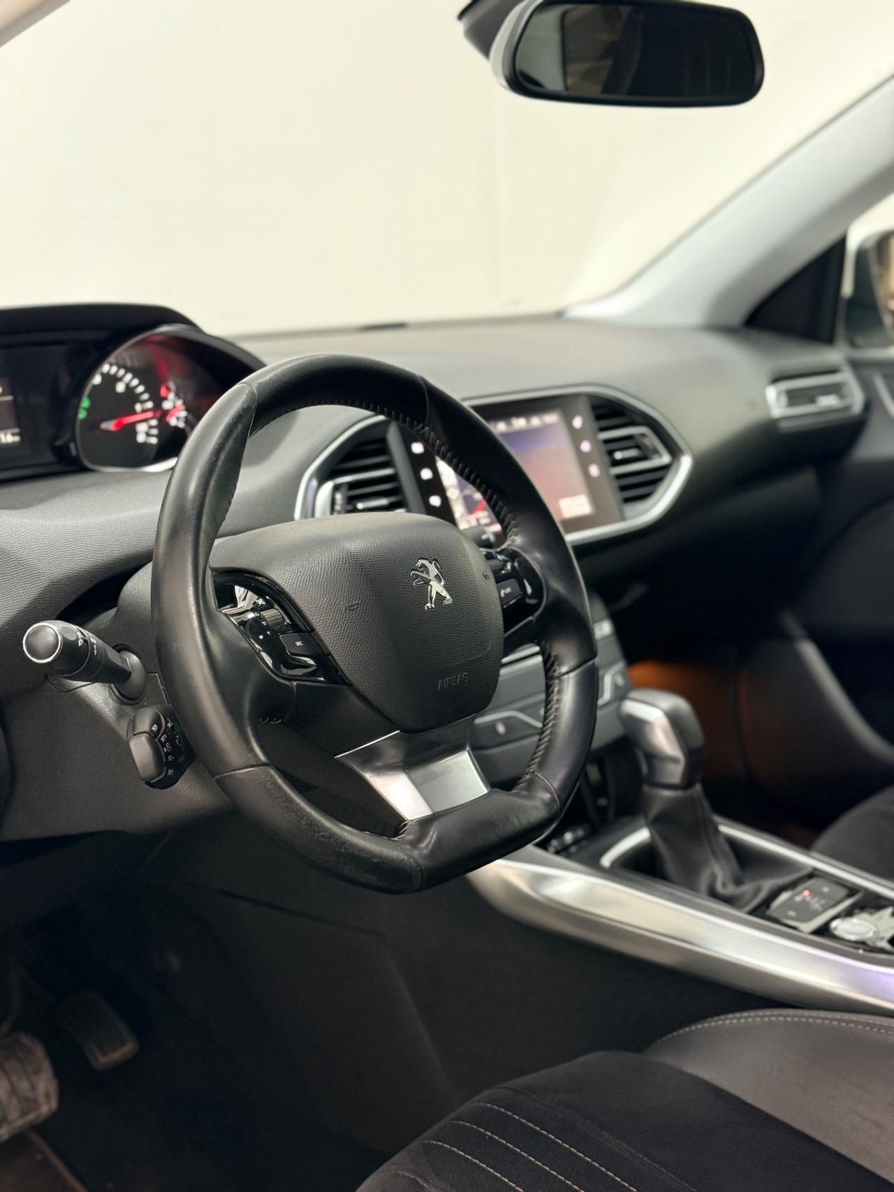 Peugeot 308 1.6 BHDi 120 cv EAT6 SW Allure 07/2016 Euro 6B