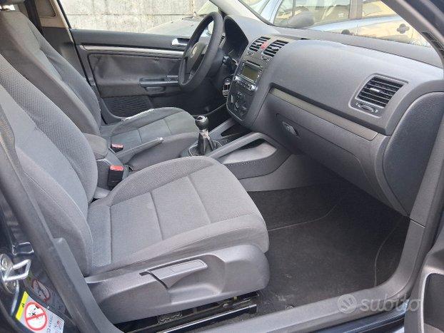 VOLKSWAGEN GOLF 5 BENZINA 1.6