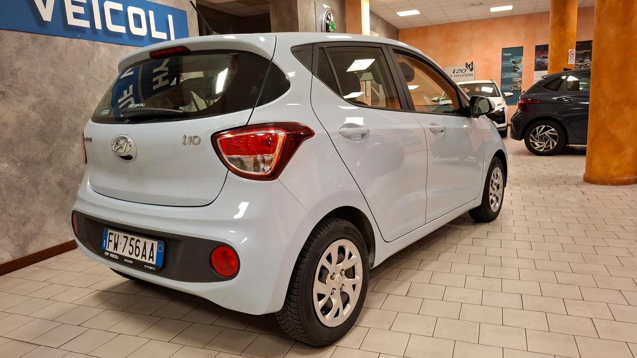 Hyundai i10 1.0 MPI Tech AUTOMATICA