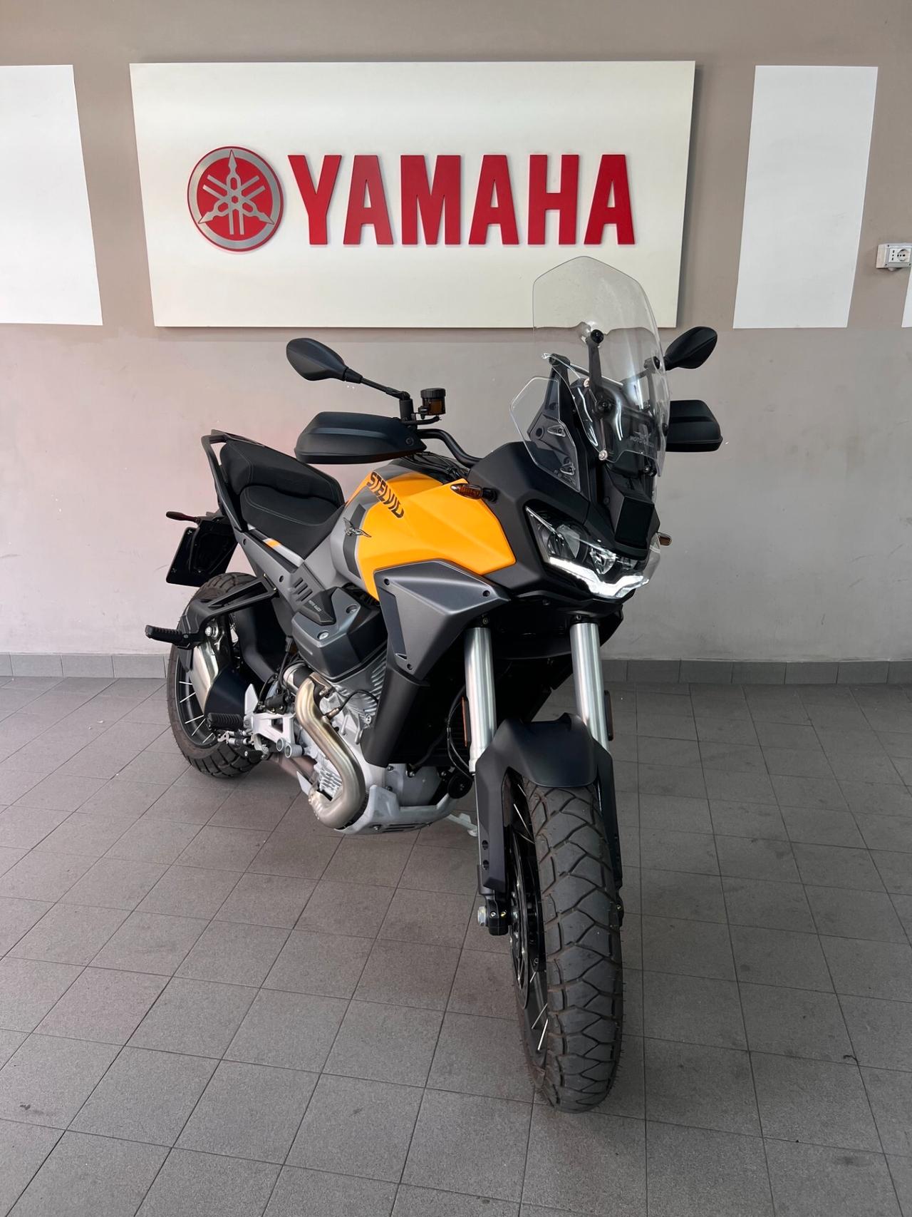 Moto Guzzi Stelvio silver orange