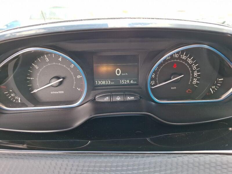 Peugeot 2008 1.2 PureTech 82 CV Allure