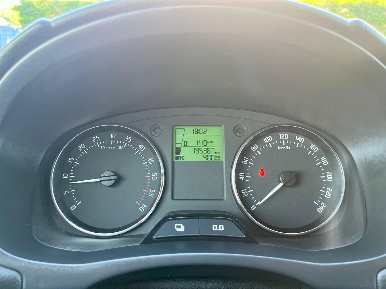 Skoda Fabia 1.6tdi 2011 195.000km per neopatentati