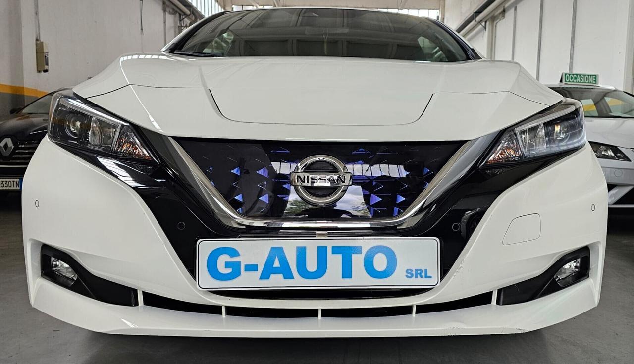 Nissan Leaf Acenta 40 kWh Hatchback 25.000 KM