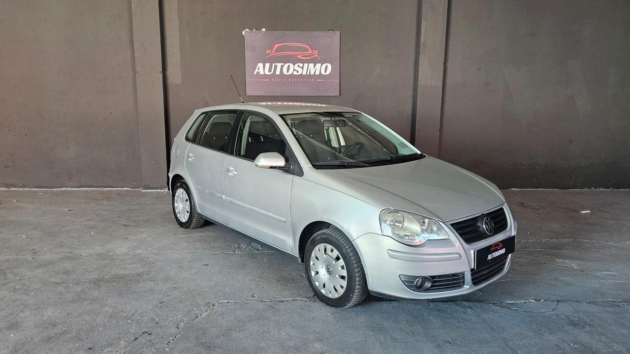 Volkswagen Polo 1.4/75CV 16V 5p. Sportline