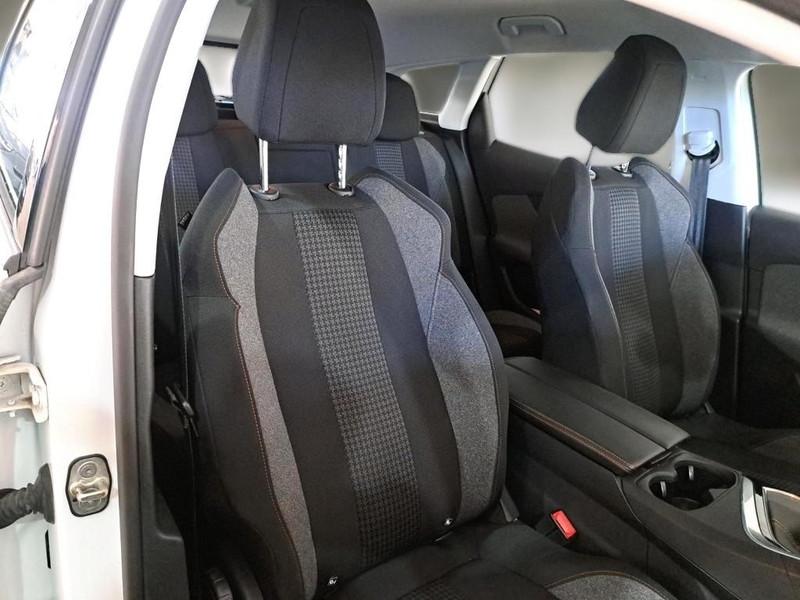 PEUGEOT 3008 BlueHDI 130 S/S Business