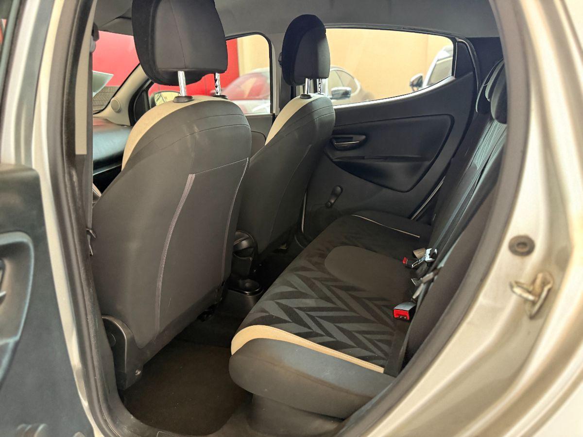 LANCIA - Ypsilon - 1.2 69 CV 5p. Platinum