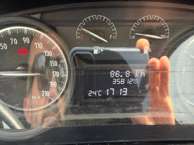 Lancia Ypsilon 1.0 FireFly 5 porte S&S Hybrid Silver
