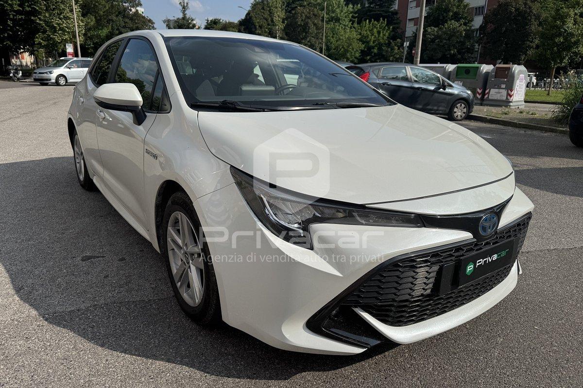 TOYOTA Corolla 1.8 Hybrid Business