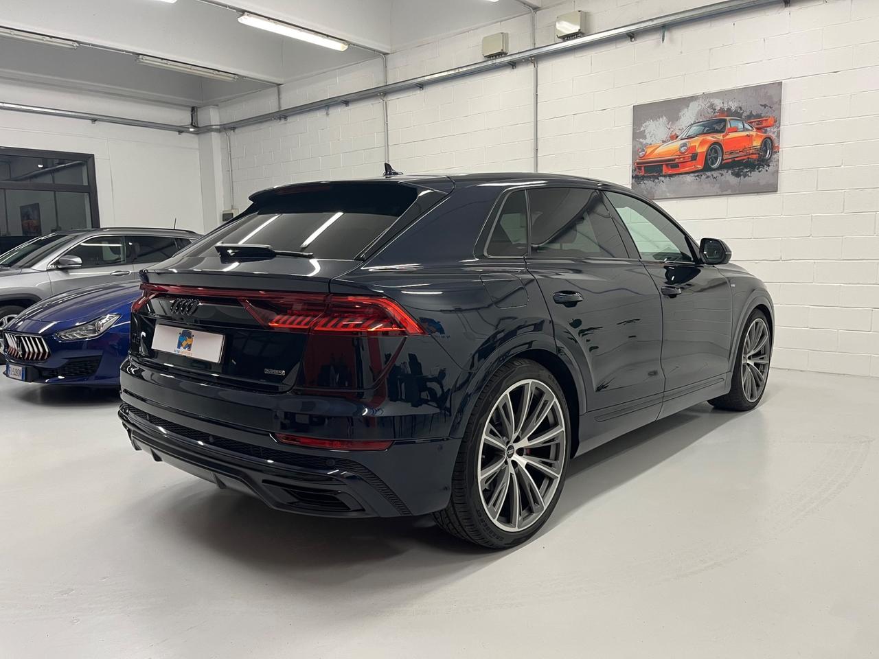 Audi Q8 55 TFSI quattro tiptronic S line
