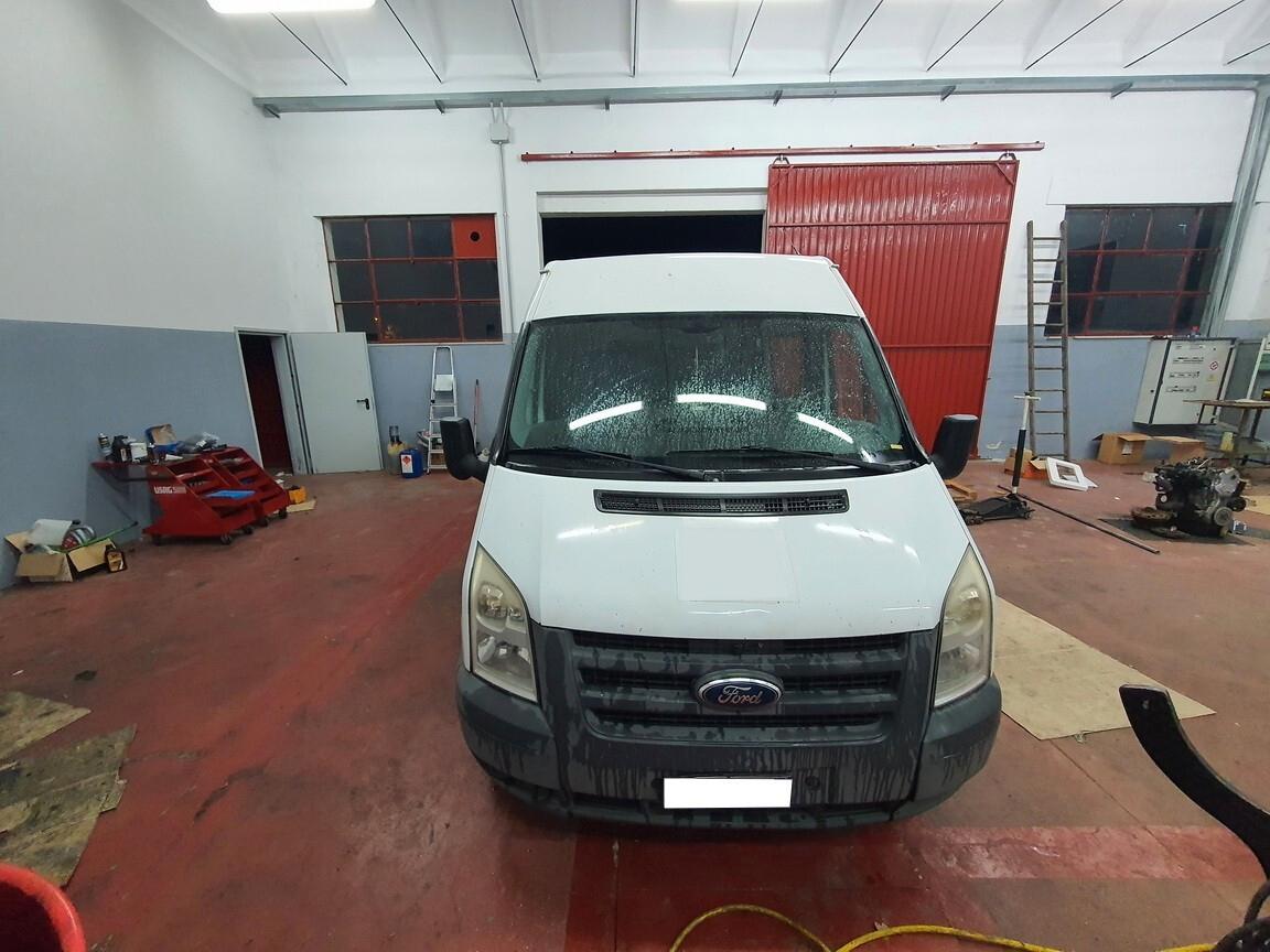 Ford Transit 300M 2.2 TDCi 115CV 9 Posti