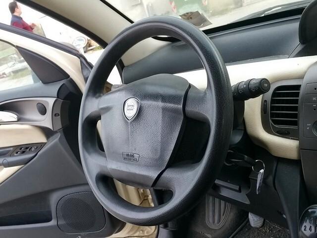 Lancia Ypsilon 1.3 MJT Argento