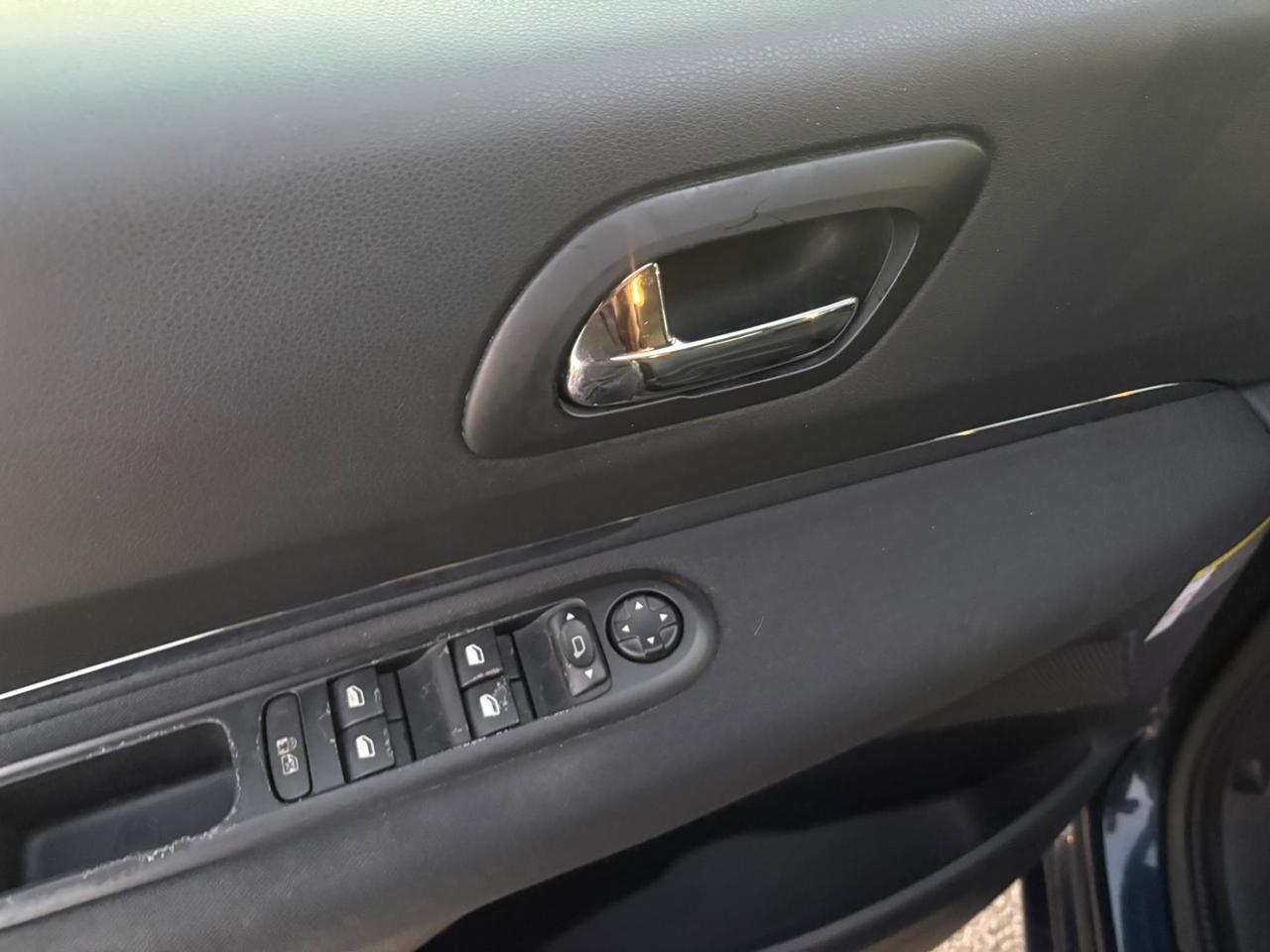 Peugeot 5008 1.6 HDi 7 posti Unipro 2014