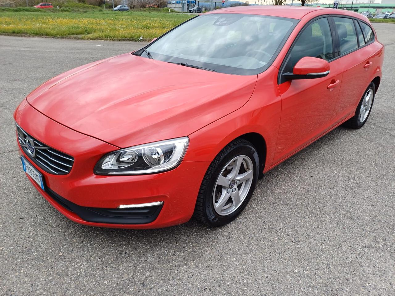 Volvo V60 D2 Geartronic Dynamic Edition