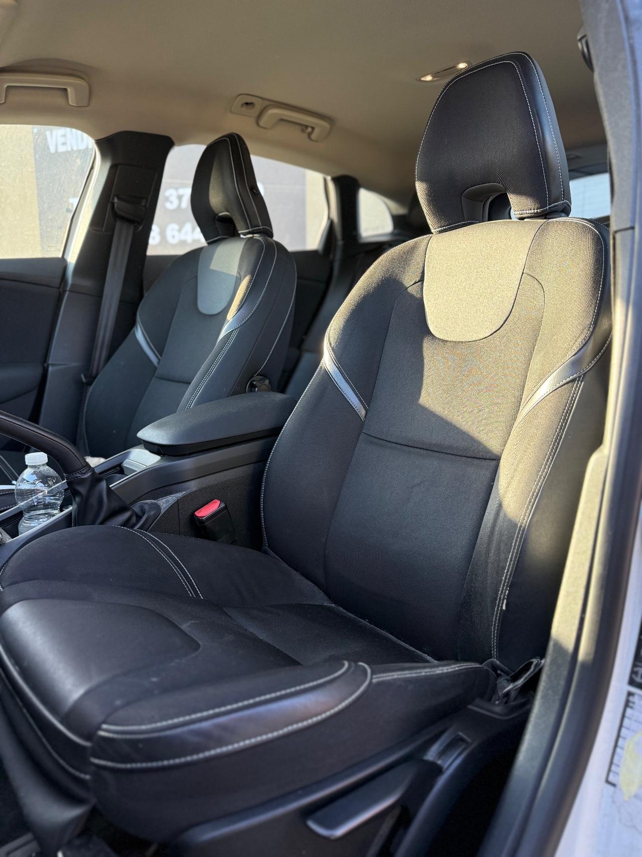 Volvo V40 D2 1.6 Summum