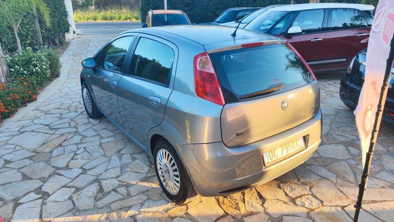 Fiat Grande Punto 1.3 MJT 75 CV 5 porte Dynamic