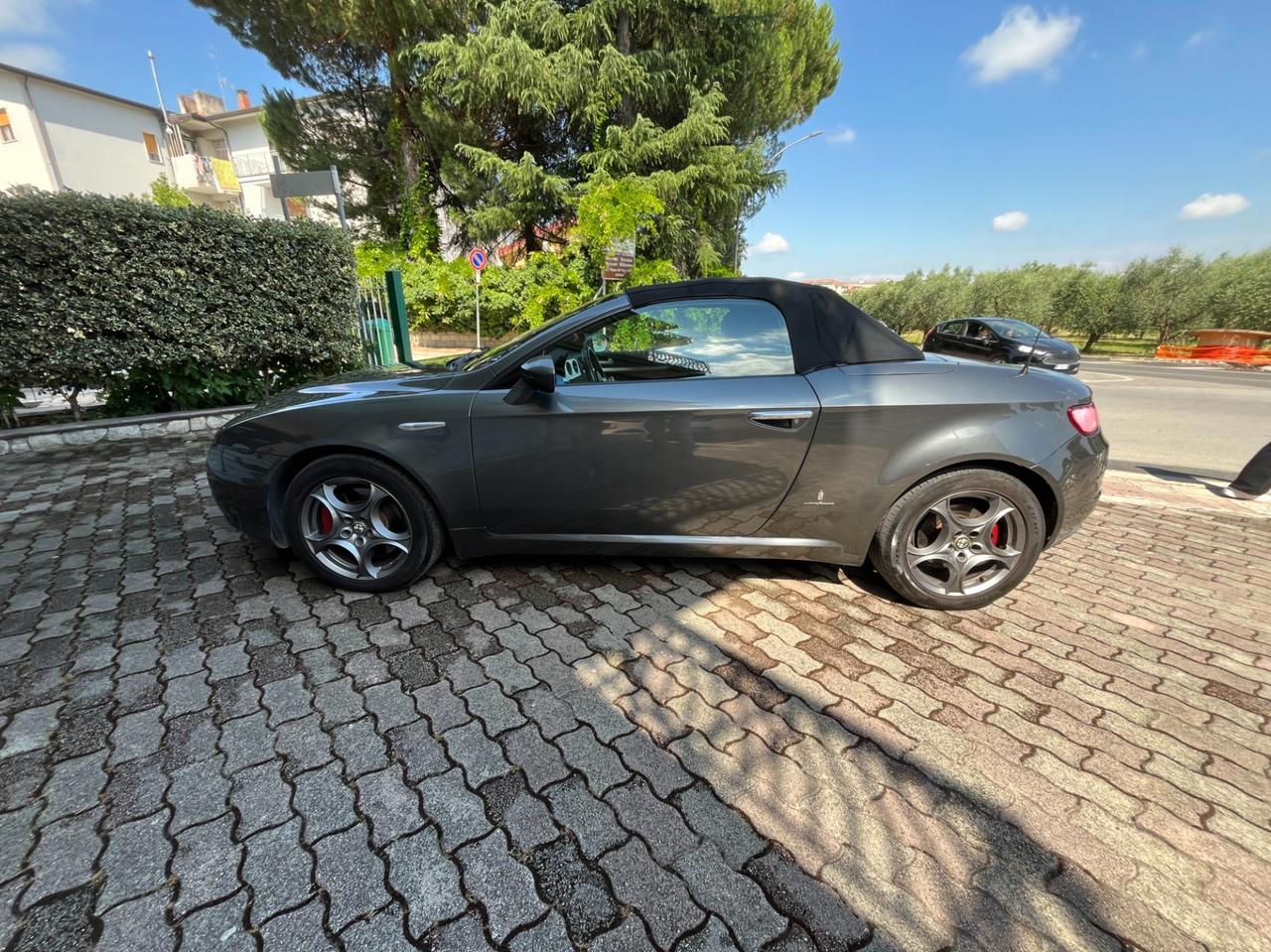 Alfa Romeo Spider 2.4 JTDM 200CV