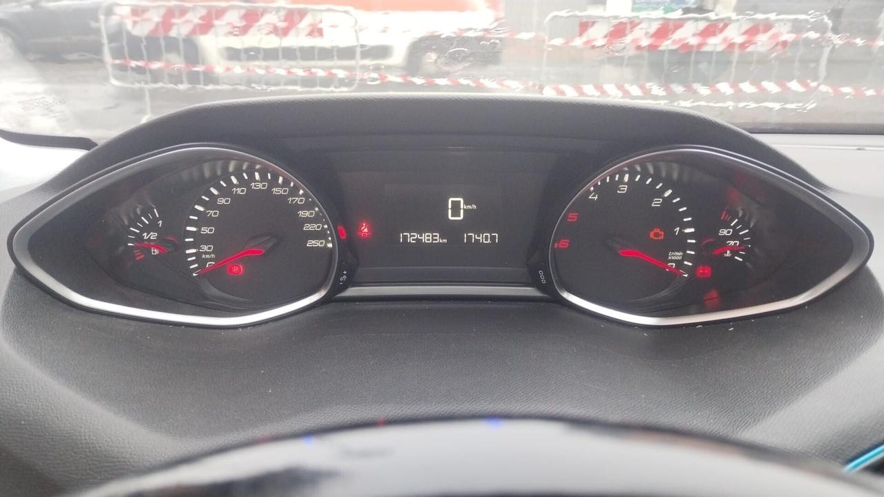 Peugeot 308 BlueHDi 120 S&S Business 2017