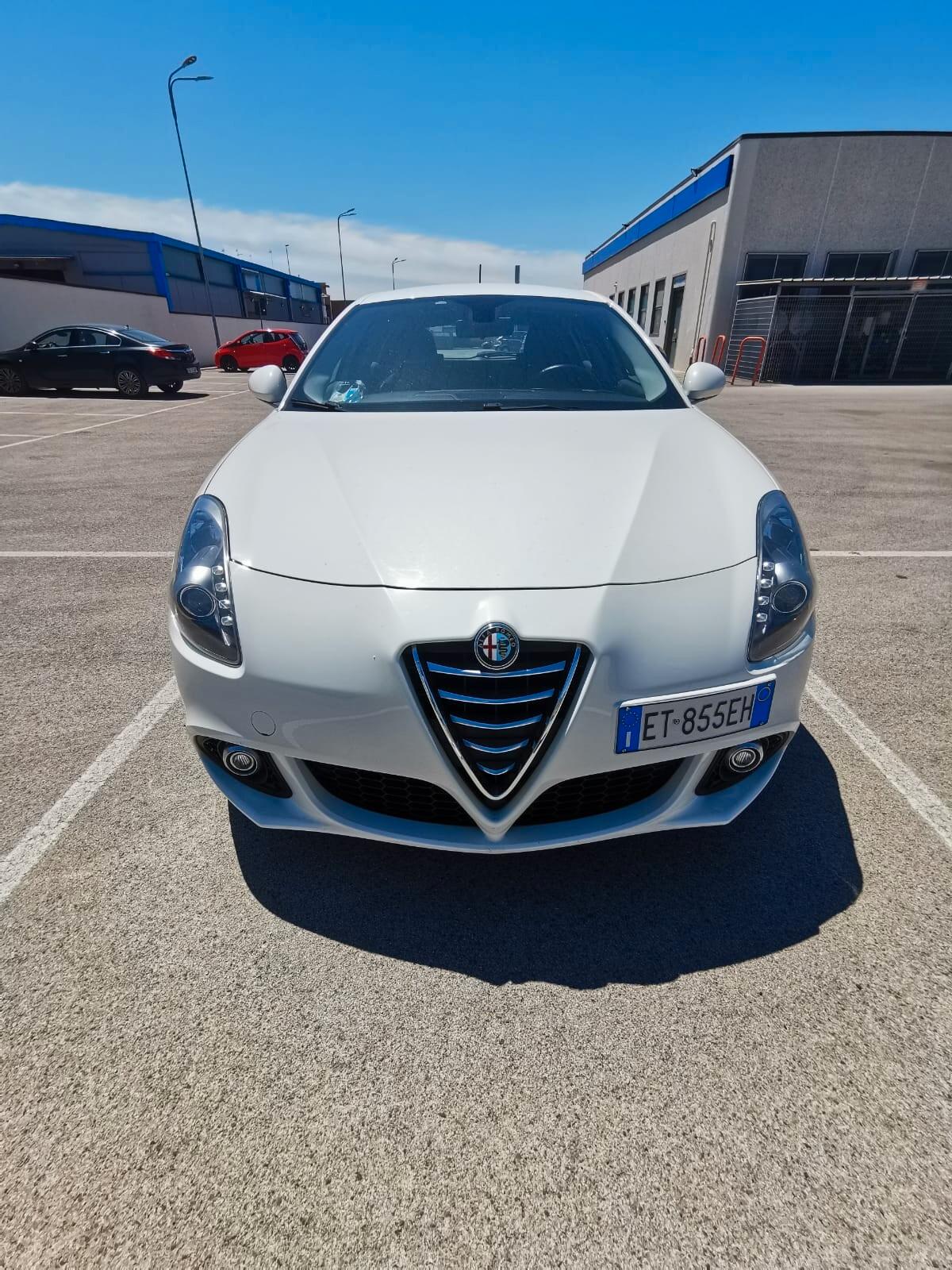 Alfa Romeo Giulietta 1.6 JTDm-2 105 CV Distinctive