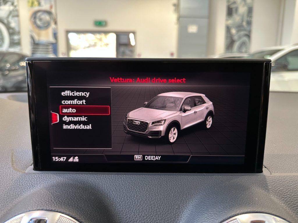 Audi SQ2 TFSI quattro S tronic Sport Attitude-19"-Tetto-IVA